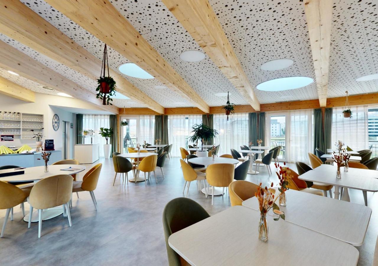 Alp Art Hotel Monthey Collombey-Muraz Exterior photo