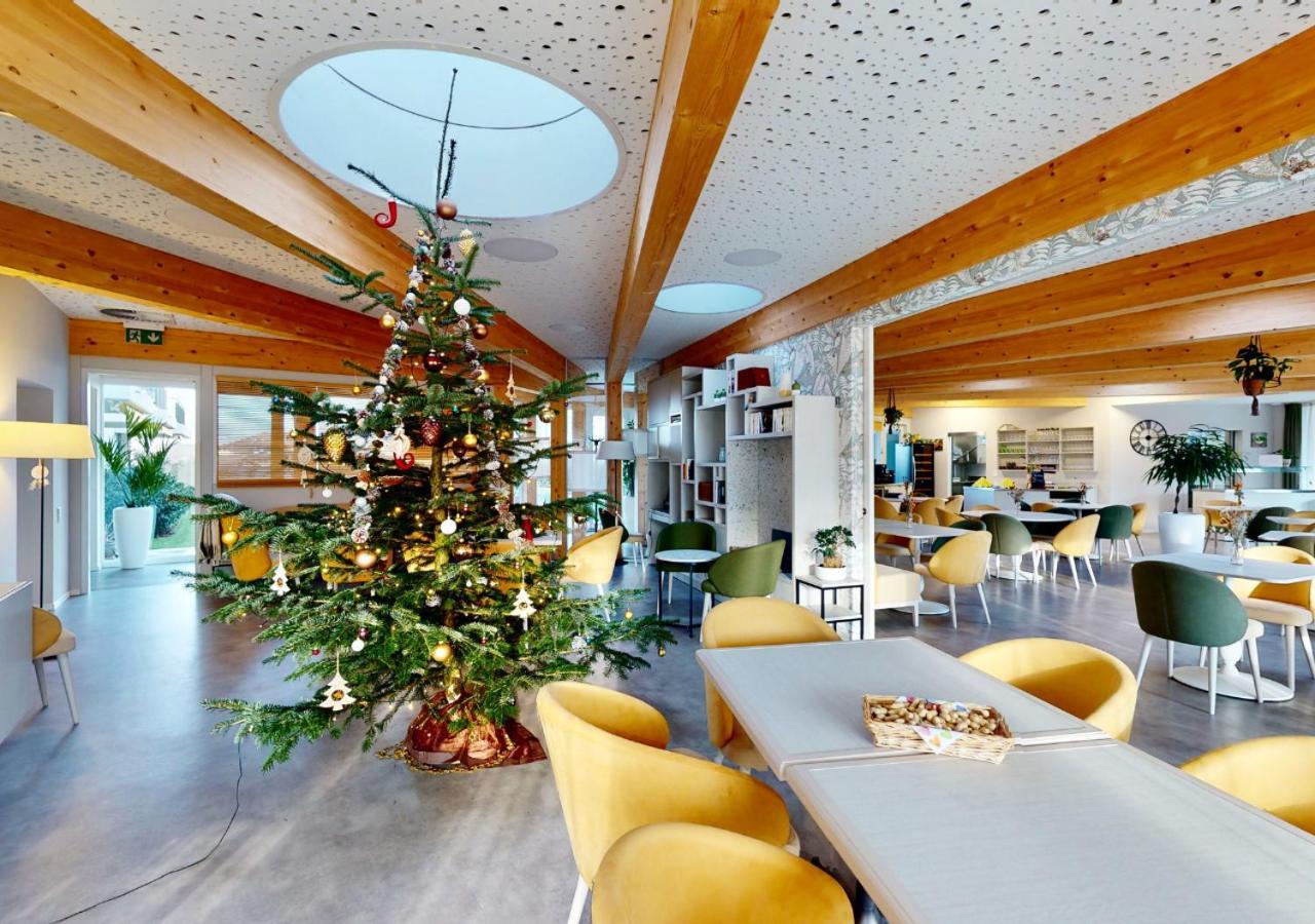 Alp Art Hotel Monthey Collombey-Muraz Exterior photo