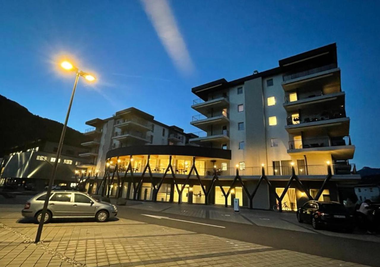 Alp Art Hotel Monthey Collombey-Muraz Exterior photo