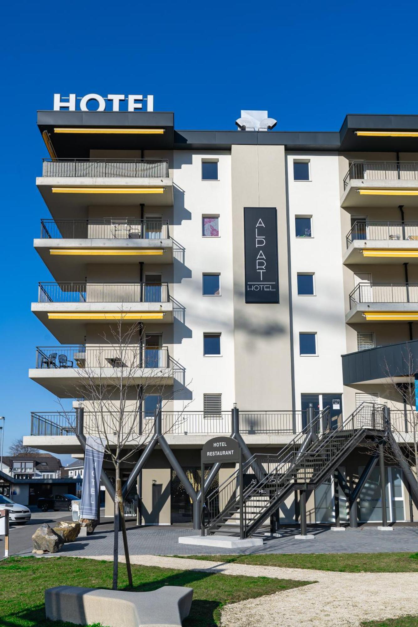 Alp Art Hotel Monthey Collombey-Muraz Exterior photo